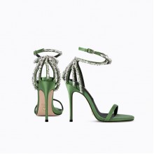 Dress, hat and shoes DHS22039